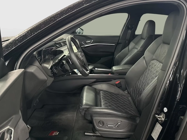 Audi SQ8 e-tron SportBack Matrix DISTR 360 AIR PANO B&O HUD - автомобили, коли, обяви за нови и употребявани 6