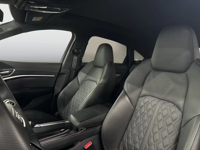 Audi SQ8 e-tron SportBack Matrix DISTR 360 AIR PANO B&O HUD - автомобили, коли, обяви за нови и употребявани 7