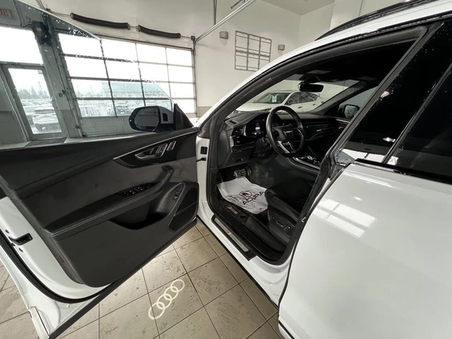 Audi SQ8 4.0T* BLACK OPTIC* МАСАЖ* ОБДУХВАНЕ* КРАЙНА ЦЕНА - автомобили, коли, обяви за нови и употребявани 9