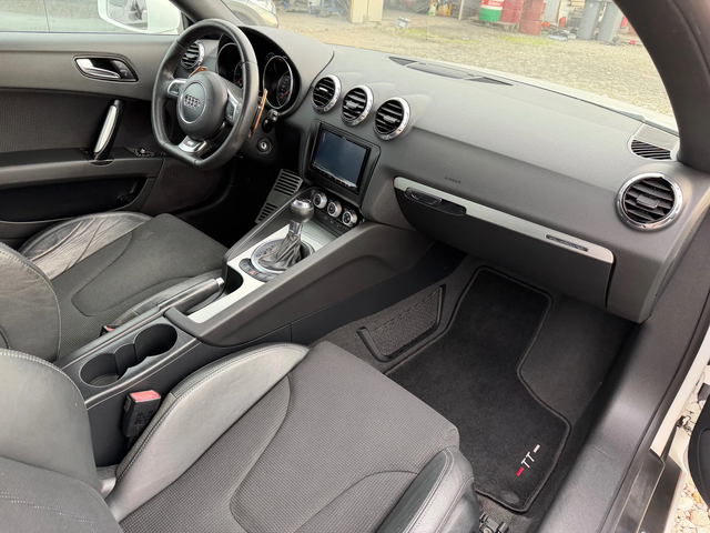 Audi Tt 2.0 TFSI QUATTRO - автомобили, коли, обяви за нови и употребявани 14