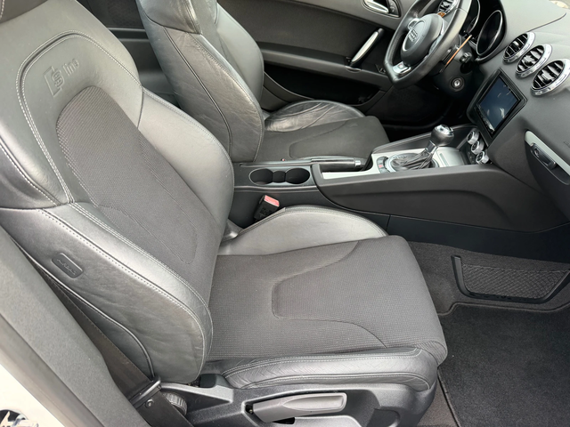 Audi Tt 2.0 TFSI QUATTRO - автомобили, коли, обяви за нови и употребявани 15