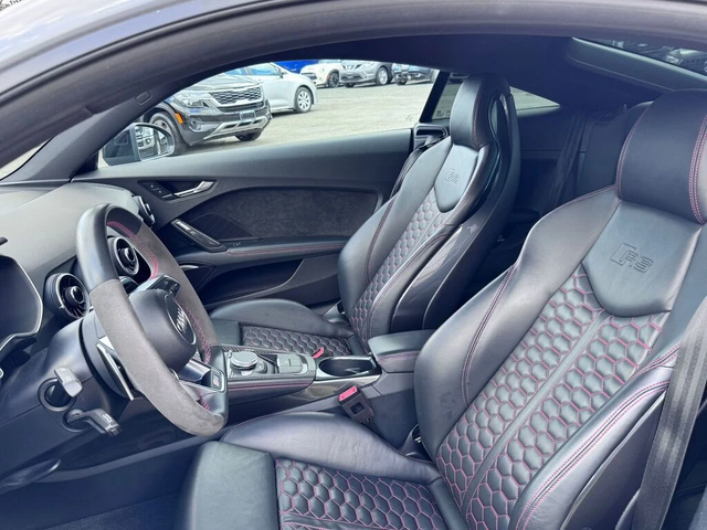 Audi Tt RS* 2.5T* AвтоКредит * (ЦЕНА ДО БГ) - автомобили, коли, обяви за нови и употребявани 9