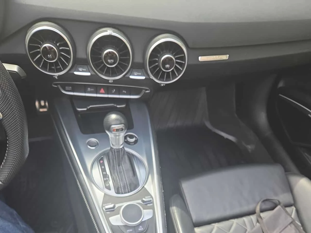 Audi Tt * 2.0T* 2 КЛЮЧА* KEYLESS* ПОДГРЕВ* - автомобили, коли, обяви за нови и употребявани 8