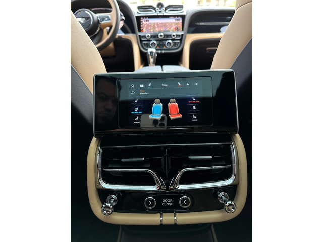 Bentley Bentayga Azure First Edition Naim Automatic Door Close - автомобили, коли, обяви за нови и употребявани 14