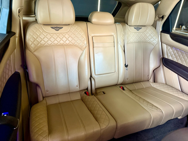 Bentley Bentayga V8 * Panorama* 22"* SoftClose* Лизинг - автомобили, коли, обяви за нови и употребявани 15