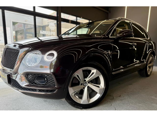Bentley Bentayga V8 * Panorama* 22"* SoftClose* Лизинг - автомобили, коли, обяви за нови и употребявани 2