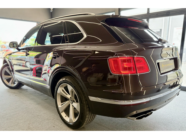 Bentley Bentayga V8 * Panorama* 22"* SoftClose* Лизинг - автомобили, коли, обяви за нови и употребявани 3