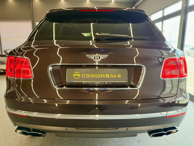 Bentley Bentayga V8 * Panorama* 22"* SoftClose* Лизинг - автомобили, коли, обяви за нови и употребявани 4