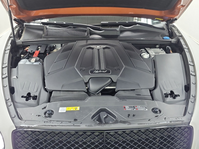 Bentley Bentayga 3L 6cyl AWD - автомобили, коли, обяви за нови и употребявани 15