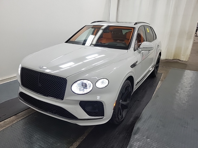 Bentley Bentayga 3L 6cyl AWD - автомобили, коли, обяви за нови и употребявани 0