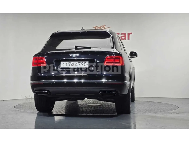Bentley Bentayga - автомобили, коли, обяви за нови и употребявани 3