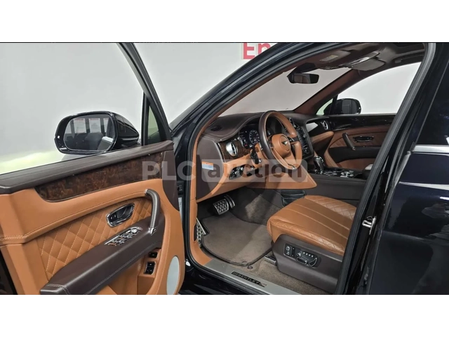 Bentley Bentayga - автомобили, коли, обяви за нови и употребявани 4