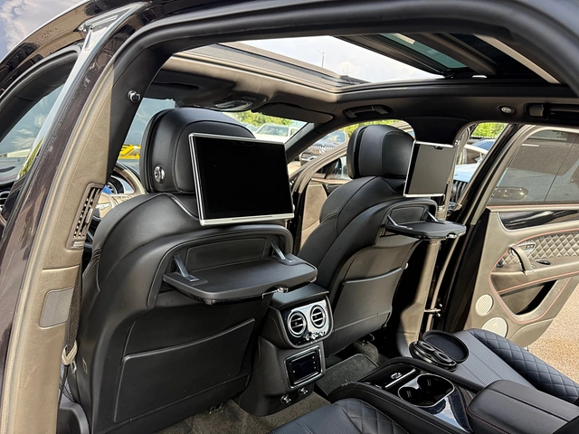 Bentley Bentayga DISTRONIK-HEAD UP-PANORAMA-V12-VAKUM-MONITORI-FULL - автомобили, коли, обяви за нови и употребявани 15