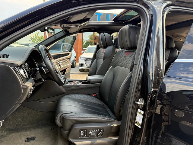 Bentley Bentayga DISTRONIK-HEAD UP-PANORAMA-V12-VAKUM-MONITORI-FULL - автомобили, коли, обяви за нови и употребявани 9
