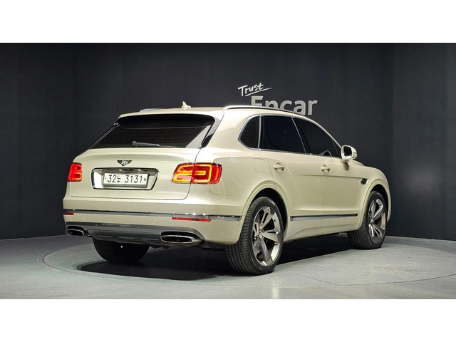 Bentley Bentayga 6.0 W12 - автомобили, коли, обяви за нови и употребявани 1