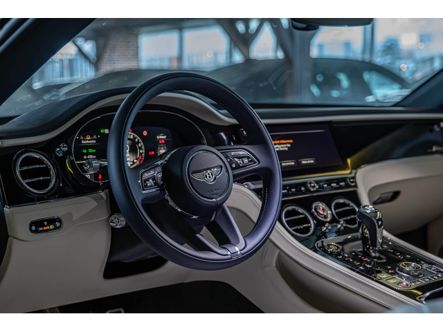 Bentley Continental GT Convertible Speed V8 Hybrid/22Zoll/First Edition/AWD/Virtual/ - автомобили, коли, обяви за нови и употребявани 4