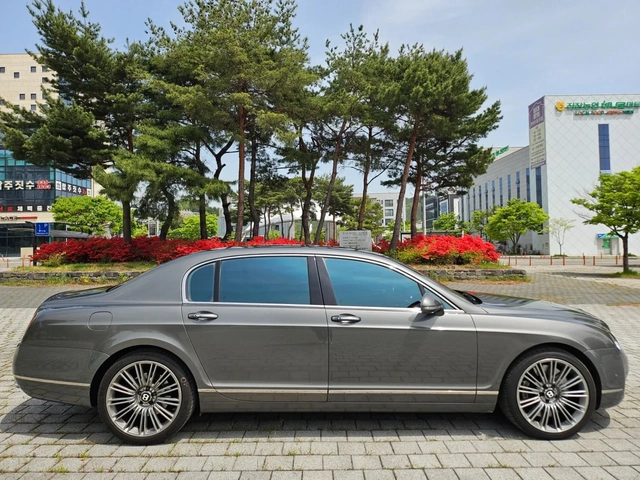 Bentley Flying Spur - автомобили, коли, обяви за нови и употребявани 4