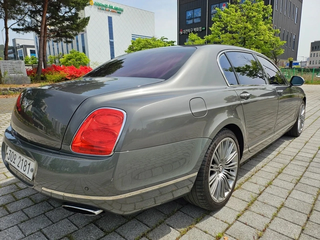 Bentley Flying Spur - автомобили, коли, обяви за нови и употребявани 5