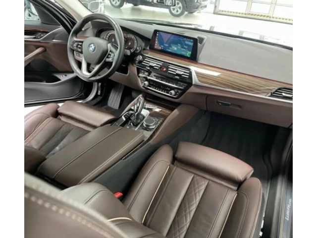 BMW 02 530d xDrive - автомобили, коли, обяви за нови и употребявани 6