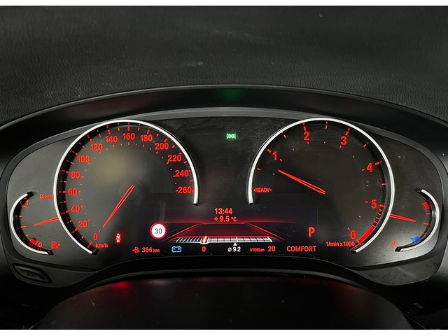 BMW 02 530d xDrive
 Touring - автомобили, коли, обяви за нови и употребявани 8