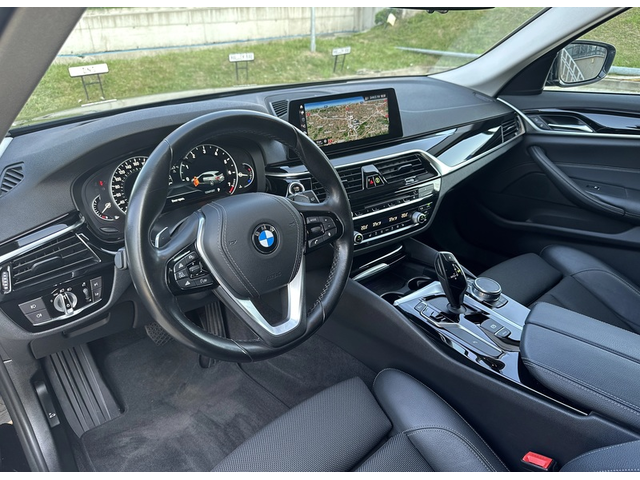 BMW 02 530i xDrive Touring - автомобили, коли, обяви за нови и употребявани 4
