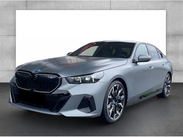 BMW 02 540d xDrive M Sport - автомобили, коли, обяви за нови и употребявани 0