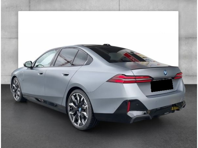 BMW 02 540d xDrive M Sport - автомобили, коли, обяви за нови и употребявани 2