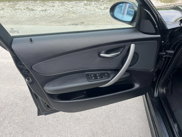 BMW 116 1.6I 121кс 6 СКОРОСТИ EURO 4 КЛИМАТРОНИК КСЕНОН - автомобили, коли, обяви за нови и употребявани 6