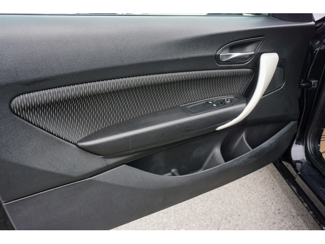 BMW 118 D Business AUTO - автомобили, коли, обяви за нови и употребявани 4