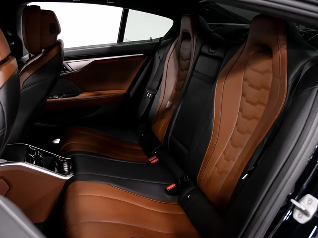 BMW 1M 8 Series - автомобили, коли, обяви за нови и употребявани 10
