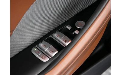 BMW 1M 8 Series - автомобили, коли, обяви за нови и употребявани 11