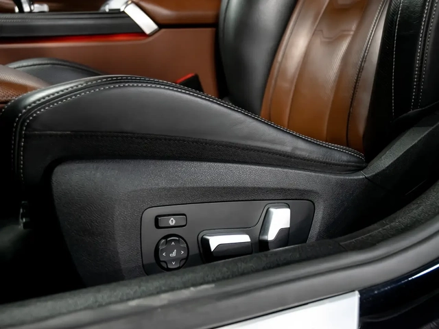 BMW 1M 8 Series - автомобили, коли, обяви за нови и употребявани 14