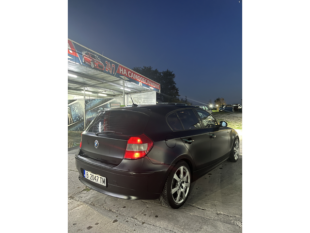 BMW 118 Черен мат боя, лед фарове - автомобили, коли, обяви за нови и употребявани 1