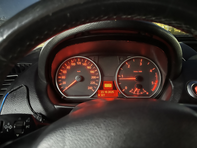 BMW 118 Черен мат боя, лед фарове - автомобили, коли, обяви за нови и употребявани 9