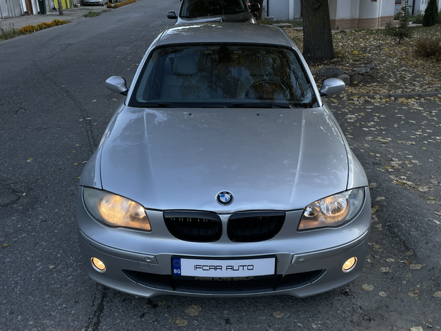 BMW 120 Подгрев* Темпомат* Парктроник* Light package* EURO4 - автомобили, коли, обяви за нови и употребявани 1