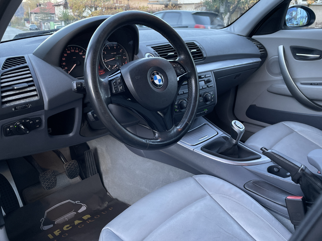 BMW 120 Подгрев* Темпомат* Парктроник* Light package* EURO4 - автомобили, коли, обяви за нови и употребявани 9