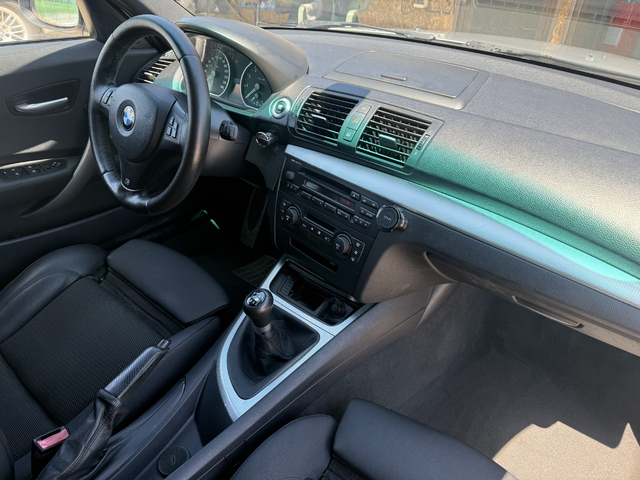 BMW 1M 130i. 265к.с M-Paket - автомобили, коли, обяви за нови и употребявани 11