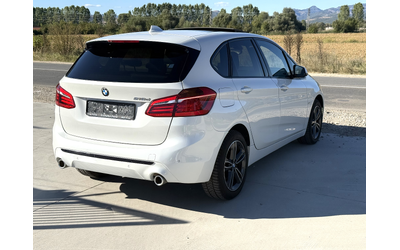 bmw-2-active-tourer-218d-m-facelift-head-up-ambient-panorama-lizing - 3