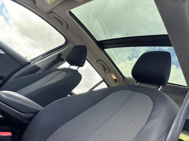 BMW 218 218i Automat 6+ 1 - автомобили, коли, обяви за нови и употребявани 11