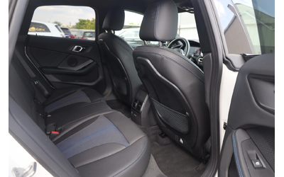BMW 218i 218i - автомобили, коли, обяви за нови и употребявани 8