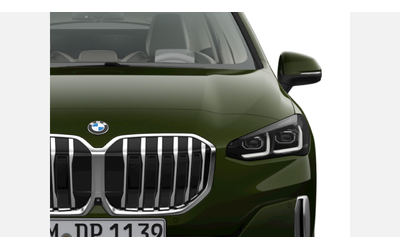 bmw-220d-active-tourer - 4