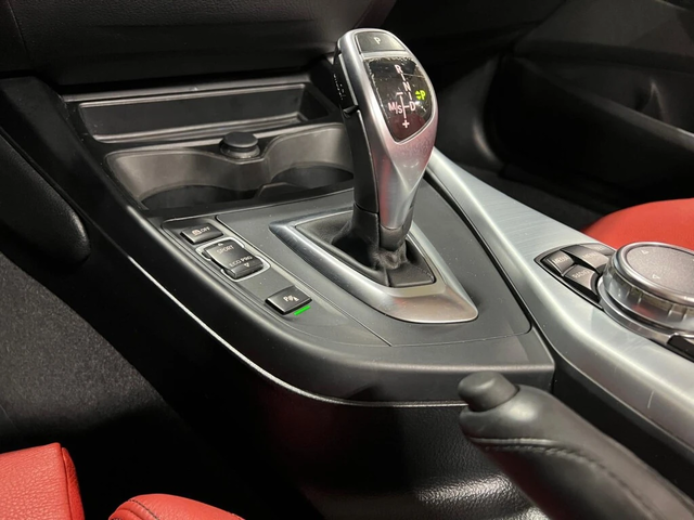 BMW 235 i xDrive CONVERTIBLE M  С РЕГИСТРАЦИЯ И АВТОКРЕДИТ - автомобили, коли, обяви за нови и употребявани 13