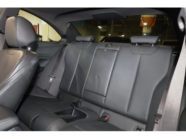 BMW 240 xDrive - M.PERF| SUNROOF| CAMERA| HEATED SEATS - автомобили, коли, обяви за нови и употребявани 14