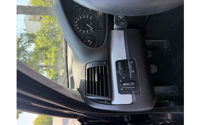 BMW 318, 2003 г., 220000 км, 116 к.с. - автомобили, коли, обяви за нови и употребявани 8