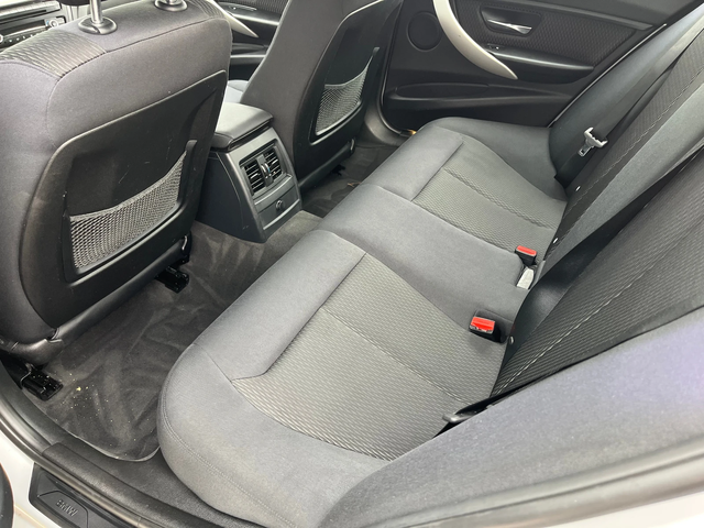 BMW 318 D - автомобили, коли, обяви за нови и употребявани 8