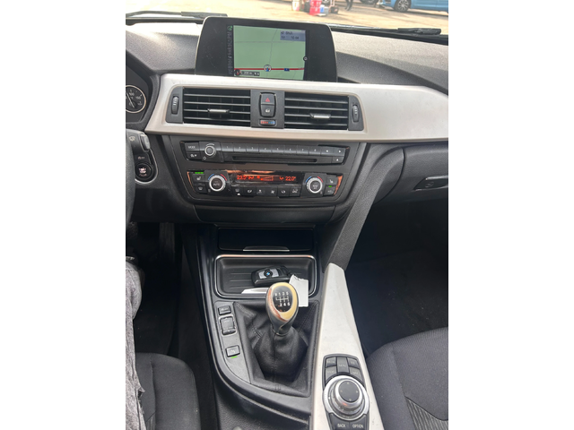 BMW 318 D NAVI EURO 6 - автомобили, коли, обяви за нови и употребявани 11