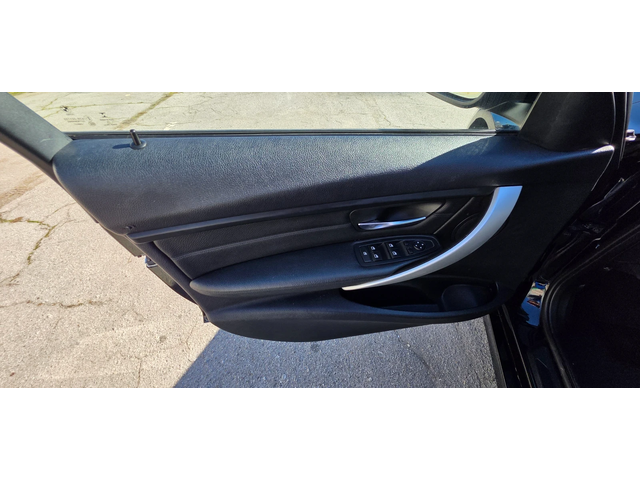 BMW 318 D 143k.c UNIKAT ITALIA EURO 5B - автомобили, коли, обяви за нови и употребявани 8