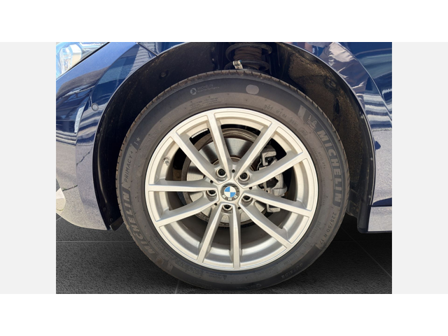 BMW 318i Sedan (MX) - автомобили, коли, обяви за нови и употребявани 4