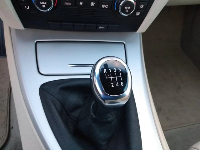 BMW 320 D  КАБРИО КУПЕ - автомобили, коли, обяви за нови и употребявани 10