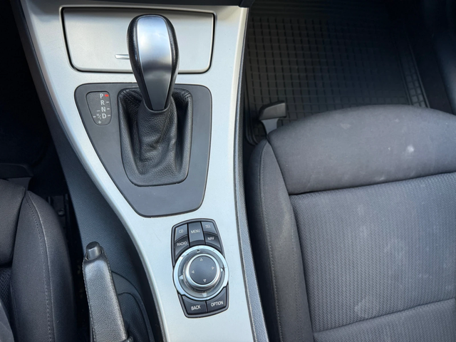 BMW 320 320xDrive+ 184kc+ Automatic+ Подгрев+ Навигация - автомобили, коли, обяви за нови и употребявани 12